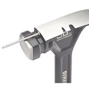 DeWalt XP One-Piece Curved Claw Hammer 20oz (0.62kg) 4 DeWalt XP One-Piece Curved Claw Hammer 20oz (0.62kg) - Image 4